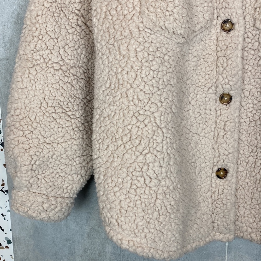 Victorias Secret sherpa shacket - Picture 3 of 5